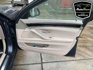 BMW 5-serie 5 serie (F10), Sedan, 2009 / 2016 530i 24V TwinPower Turbo picture 28