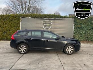 skadebil auto Volvo V-60 V60 I (FW/GW), Combi, 2010 / 2018 1.6 T3 16V 2011/3
