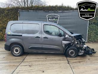 Uttjänta bilar auto Peugeot Partner Partner (EA//EF/EN/EU), Van, 2018 1.5 BlueHDi 75 2020/6