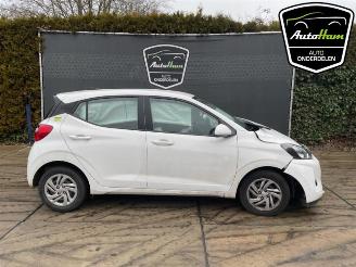 Vrakbiler auto Hyundai I-10 i10, Hatchback, 2019 1.0 12V 2023/5