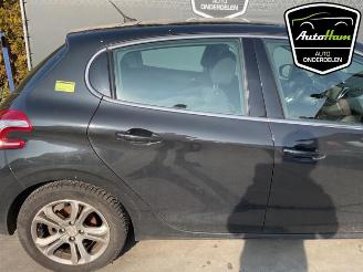 Peugeot 208 208 I (CA/CC/CK/CL), Hatchback, 2012 / 2019 1.4 16V picture 11