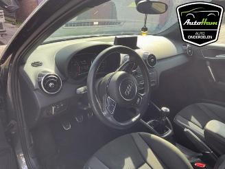 Audi A1 A1 Sportback (8XA/8XF), Hatchback 5-drs, 2011 / 2018 1.0 TFSI 12V picture 15