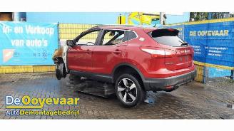 Vrakbiler auto Nissan Qashqai Qashqai (J11), SUV, 2013 1.2 DIG-T 16V 2015/2