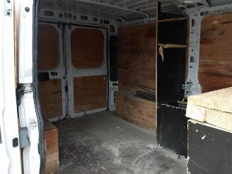 Peugeot Boxer L2H1 picture 16