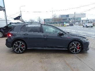 Volkswagen Golf GTI picture 9