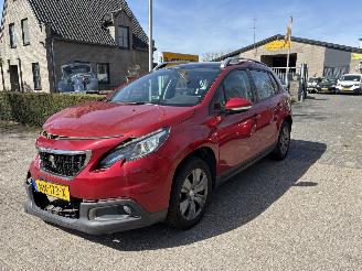 Schadeauto Peugeot 2008 1.2 PureTech Blue Lion AUTOMAAT, PANORAMA DAK, AIRCO, PDC, N.A.P. ENZ 2017/3