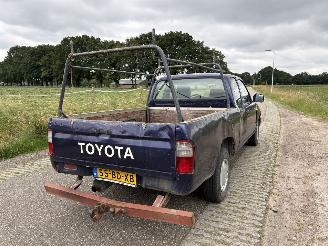Toyota Hilux 2.5 d4-d 90 extra, open laadbak / pick-up 137,000 km N.A.P. picture 17