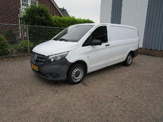 krockskadad bil auto Mercedes Vito 111 CDI Lang Navi Airco 2018/3