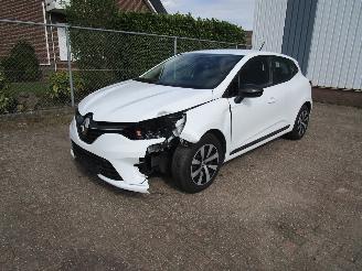 Vaurioauto  passenger cars Renault Clio 1.0 TCE Navi Airco 91.000 KM 2022/11
