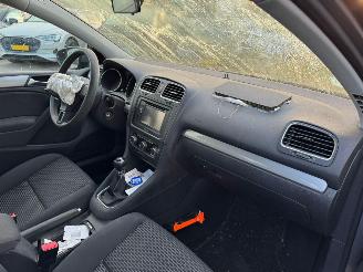 Volkswagen Golf 1.2 TSI Tour picture 14