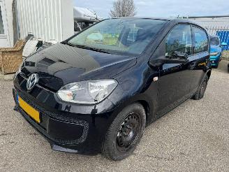krockskadad bil auto Volkswagen Up! 1.0 move up! BlueMotion 2013/12