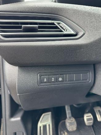 Peugeot 308 1.6 PureTech GTi picture 17