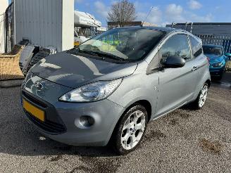 krockskadad bil auto Ford Ka 1.2 Titanium X start/stop 2011/3