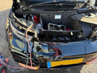 BMW i3 S 120Ah 42 kWh RoadStyle Edition picture 11