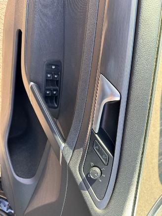 Volkswagen Golf 1.5 TSI Comfortline Business picture 15