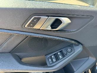 BMW 1-serie 118i AUTOMAAT High Executive picture 19