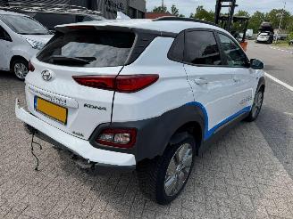 Hyundai Kona Fashion 64 kWh AUTOMAAT picture 5