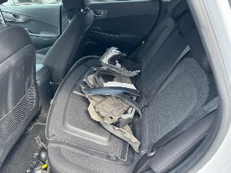 Hyundai Kona Fashion 64 kWh AUTOMAAT picture 9