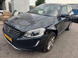 uszkodzony samochody osobowe Volvo Xc-60 2.0 T5 FWD Ocean Race 224PK 2014/12