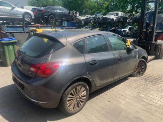 Opel Astra Astra J (PC6/PD6/PE6/PF6), Hatchback 5-drs, 2009 / 2015 1.7 CDTi 16V 110 picture 3
