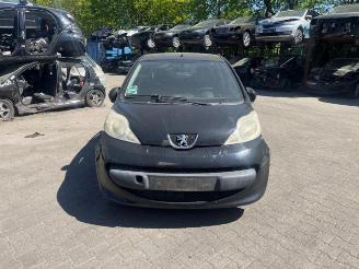 Vrakbiler auto Peugeot 107 107, Hatchback, 2005 / 2014 1.0 12V 2006/3