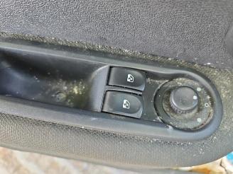 Renault Clio Clio III (BR/CR), Hatchback, 2005 / 2014 1.2 16V 75 picture 18