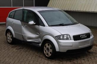 skadebil bromfiets Audi A2 A2 (8Z0), Hatchback, 2000 / 2005 1.4 16V 2001/6