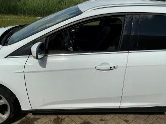 Ford Focus Focus 3 Wagon, Combi, 2010 / 2020 1.0 Ti-VCT EcoBoost 12V 125 picture 29