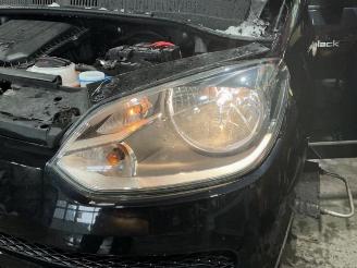 Volkswagen Up! Up! (121), Hatchback, 2011 1.0 12V 75 picture 32