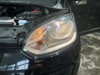 Volkswagen Up! Up! (121), Hatchback, 2011 1.0 12V 75 picture 31