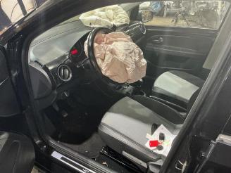 Volkswagen Up! Up! (121), Hatchback, 2011 1.0 12V 75 picture 26