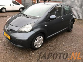 Vrakbiler auto Toyota Aygo Aygo (B10), Hatchback, 2005 / 2014 1.0 12V VVT-i 2006/10
