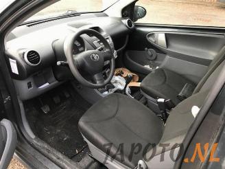 Toyota Aygo Aygo (B10), Hatchback, 2005 / 2014 1.0 12V VVT-i picture 9