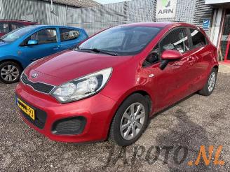 Auto incidentate Kia Rio Rio III (UB), Hatchback, 2011 / 2017 1.2 CVVT 16V 2013/4
