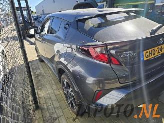 Toyota C-HR C-HR (X1,X5), SUV, 2016 1.8 16V Hybrid picture 4