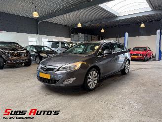 krockskadad bil auto Opel Astra 1.4 Turbo Sport 2011/3