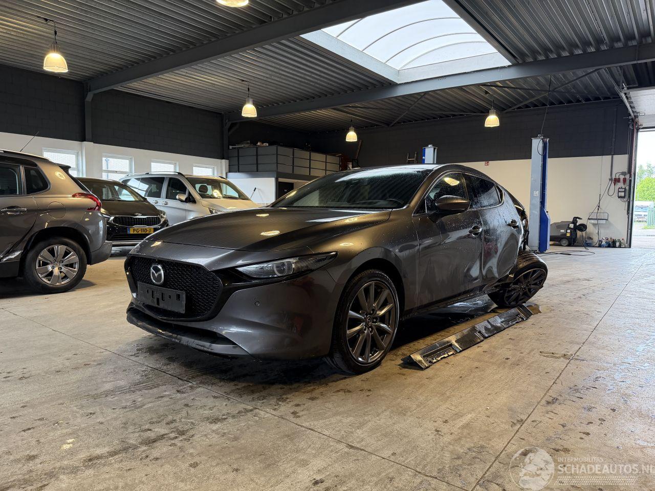 Mazda 3 2.0 e-SkyActiv G 122