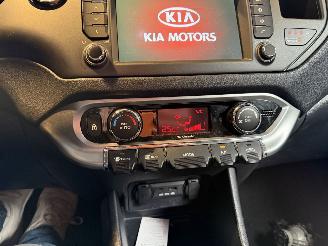 Kia Rio 1.4 CVVT ExecutiveLine picture 23