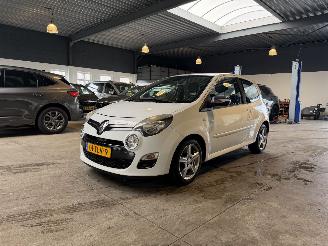 skadebil auto Renault Twingo 1.5 dCi Dynamique 2012/3