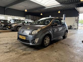 krockskadad bil auto Renault Twingo 1.2-16V Dynamique 2008/10