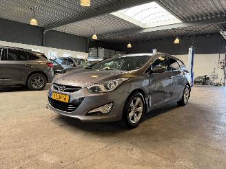 Avarii autoturisme Hyundai I-40 1.6 GDI Blue Business Edition 2013/5