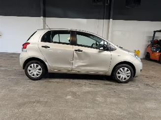 Toyota Yaris 1.0 VVTi Acces picture 6