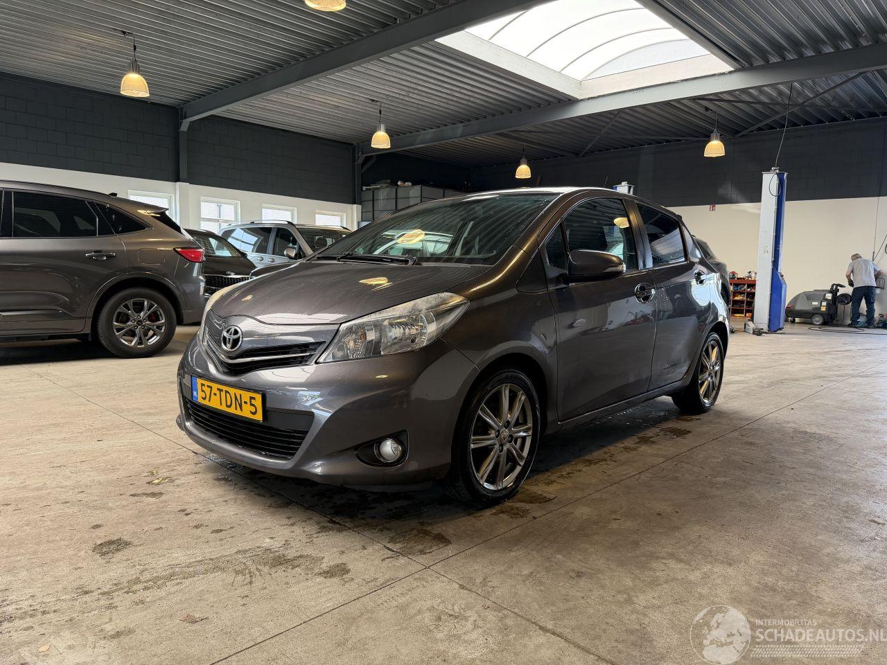 Toyota Yaris 1.3 VVT-i Dynamic