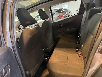 Toyota Yaris 1.3 VVT-i Dynamic picture 13