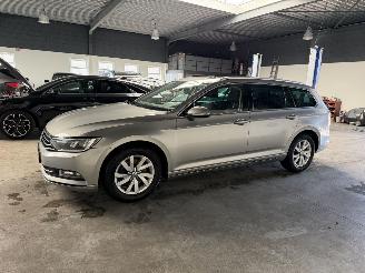 Volkswagen Passat 1.6 TDI Highline picture 2