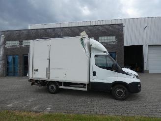 damaged commercial vehicles Iveco Daily 35S15 2.3 345 2015/9