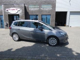 Schadeauto Opel Zafira TOURER 1.4 Edition 7p. 2016/9