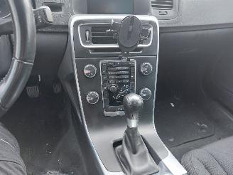 Volvo S-60 S60 II (FS) Sedan 1.6 T3 16V picture 9