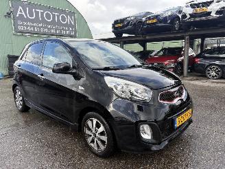 damaged passenger cars Kia Picanto 1.0 CVVT 51KW Clima Leer Led Xenon X-Treme NAP 2015/2