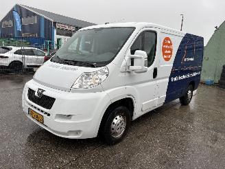 Peugeot Boxer 2.2 HDI 88KW L2H1 Airco 330 NAP picture 3